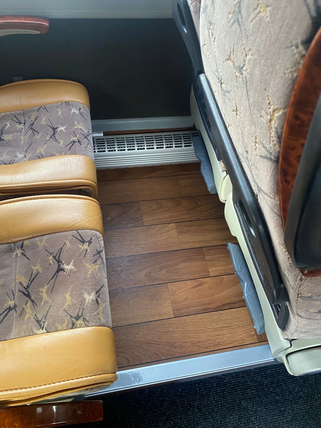 Temsa Safari, снимка 10 - Бусове и автобуси - 55315989