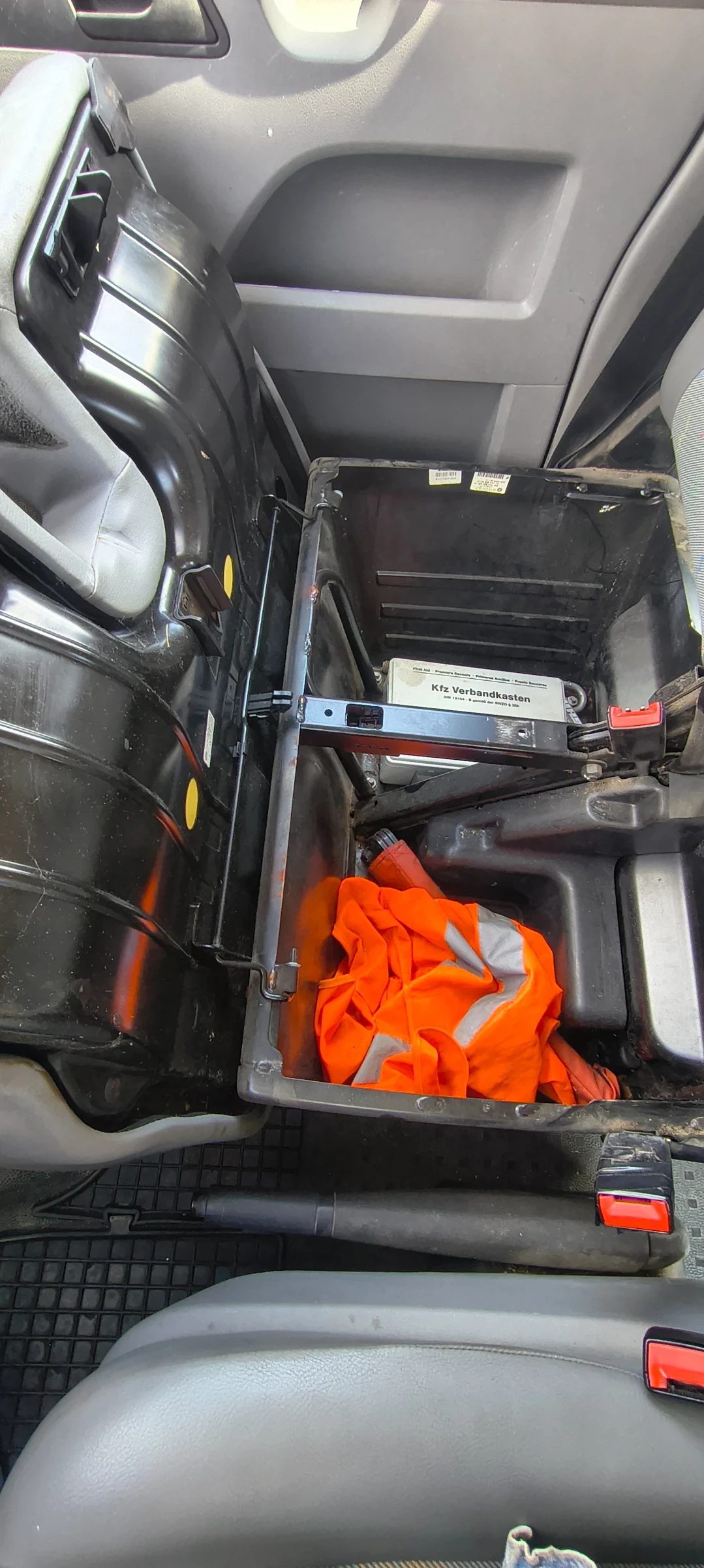 VW Transporter 2.5TDI 4x4 , снимка 15 - Бусове и автобуси - 55565239