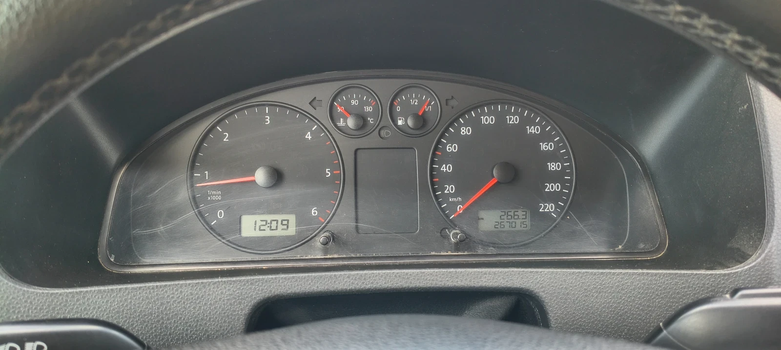 VW Transporter 2.5TDI 4x4 , снимка 13 - Бусове и автобуси - 55565239