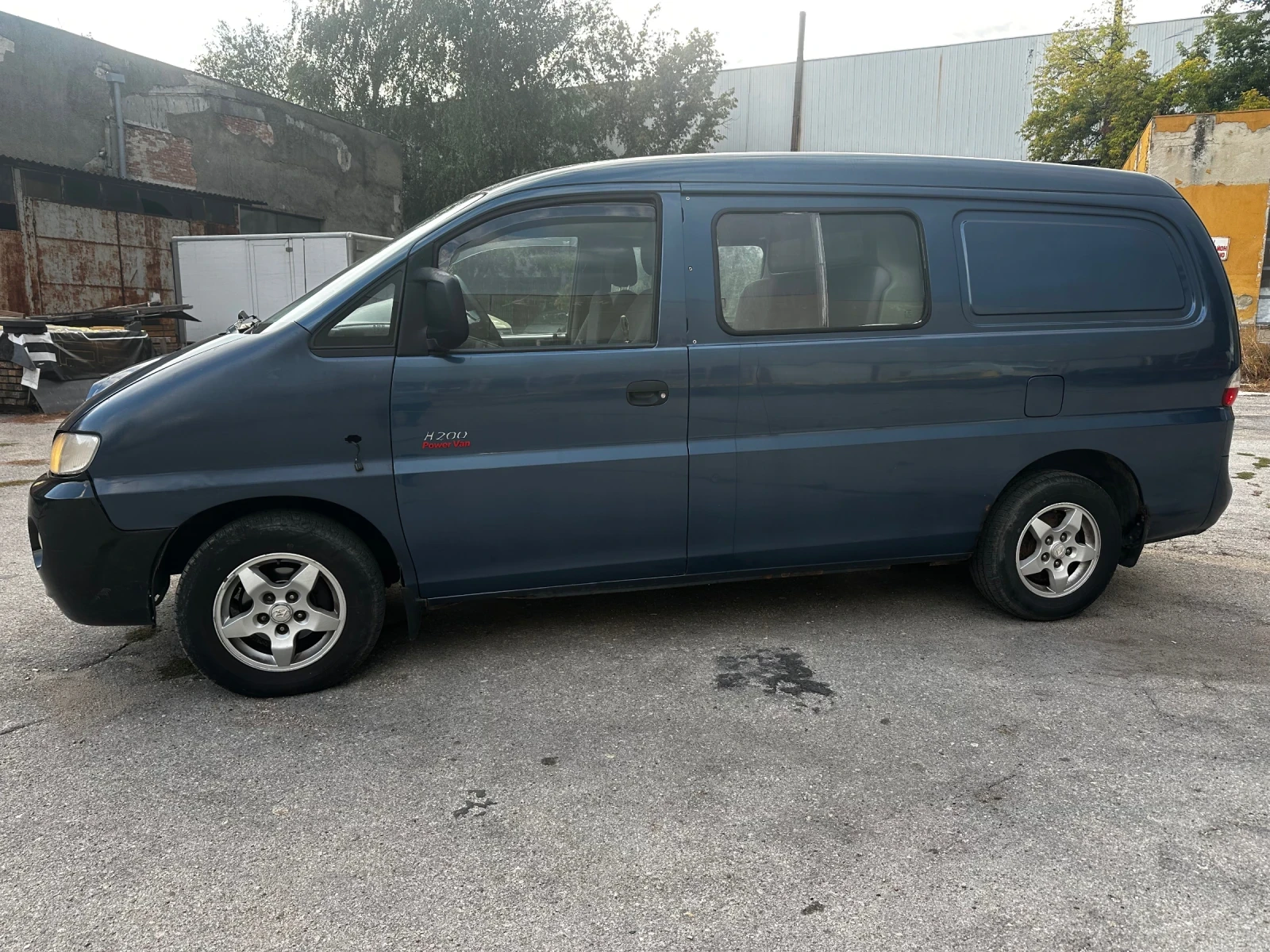 Hyundai H H200 Mixto, снимка 2 - Бусове и автобуси - 56261785