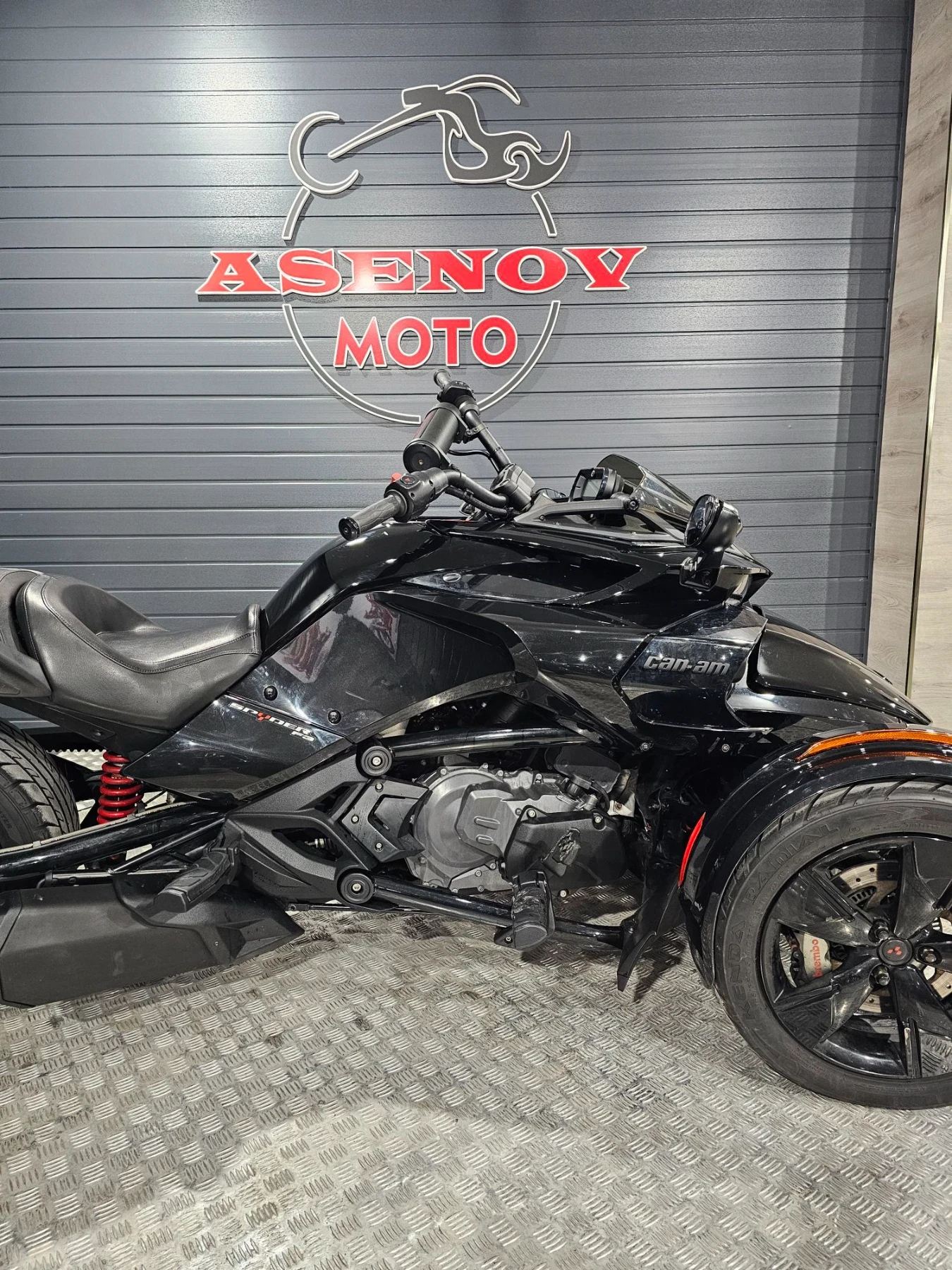 Can-Am Spyder F3 S BLACK EDITION, снимка 3 - Мотоциклети и мототехника - 56627765