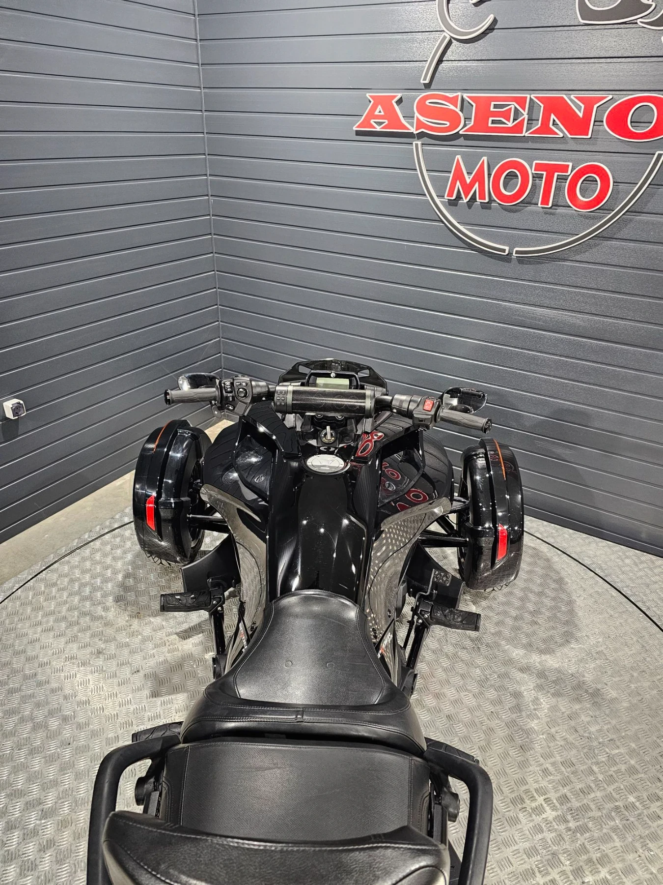 Can-Am Spyder F3 S BLACK EDITION, снимка 12 - Мотоциклети и мототехника - 56627765