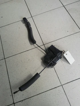 Брава врата задна дясна Рено Лагуна хечбек (9)