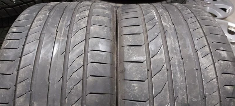 Гуми Летни 255/35R19, снимка 1 - Гуми и джанти - 30949524