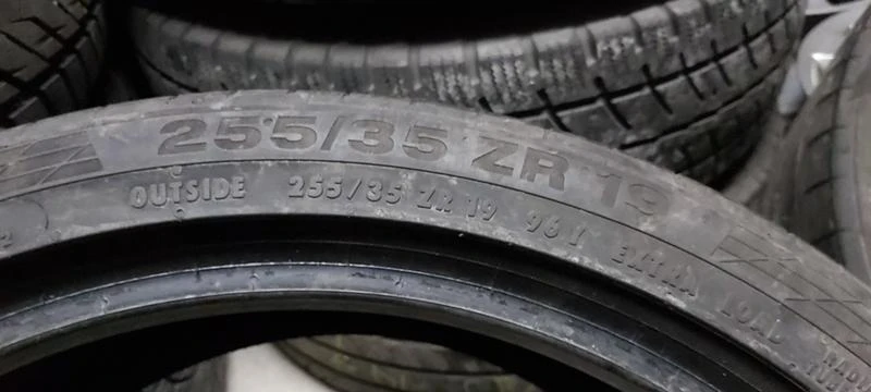 Гуми Летни 255/35R19, снимка 8 - Гуми и джанти - 30949524