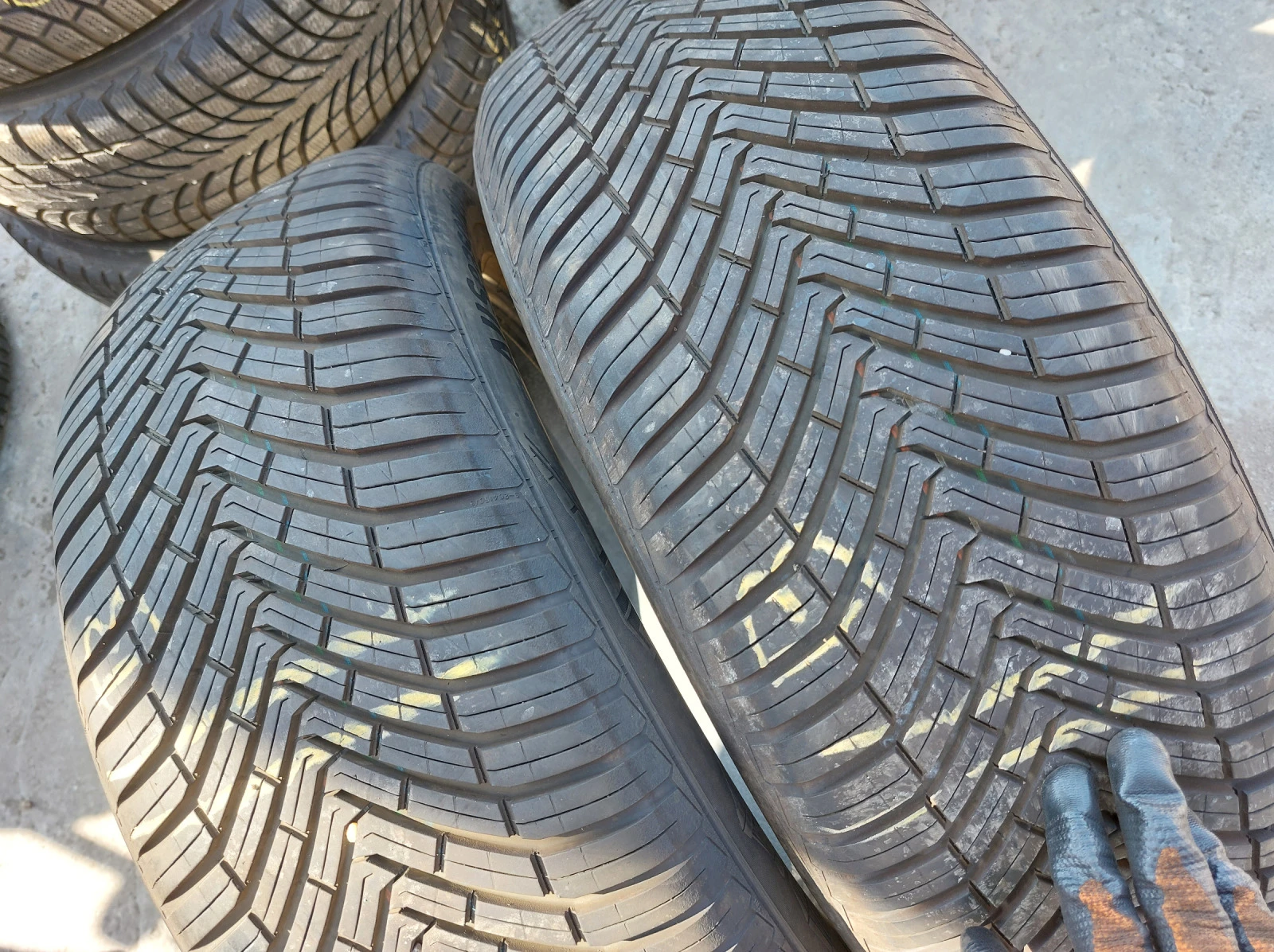 ���� 235/55R19 | Mobile.bg � ����������� 2