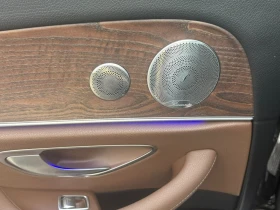 Mercedes-Benz E 300 2.0 4MATIC , снимка 12