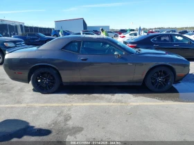 Dodge Challenger 3.6L V-6 DOHC, VVT, 305HP Rear Wheel Drive | Mobile.bg    5