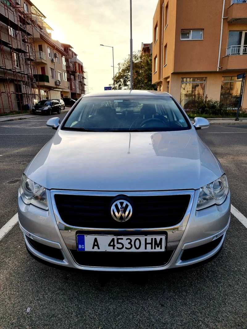 VW Passat, снимка 1 - Автомобили и джипове - 47512438