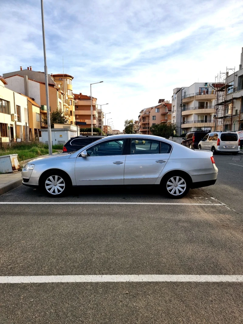 VW Passat, снимка 2 - Автомобили и джипове - 47512438