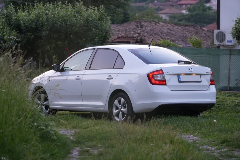 Skoda Rapid 1.6 TDI, снимка 5 - Автомобили и джипове - 51935523