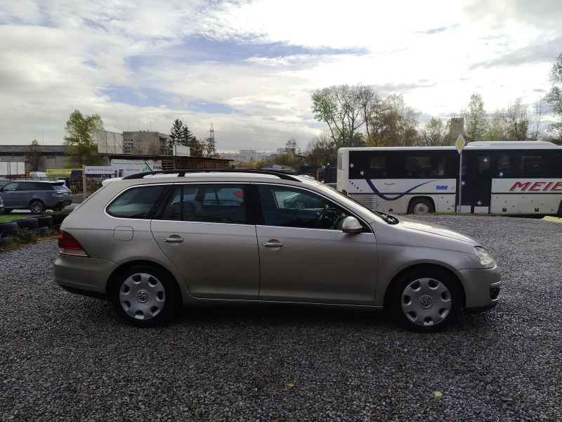 VW Golf, снимка 4 - Автомобили и джипове - 52500497