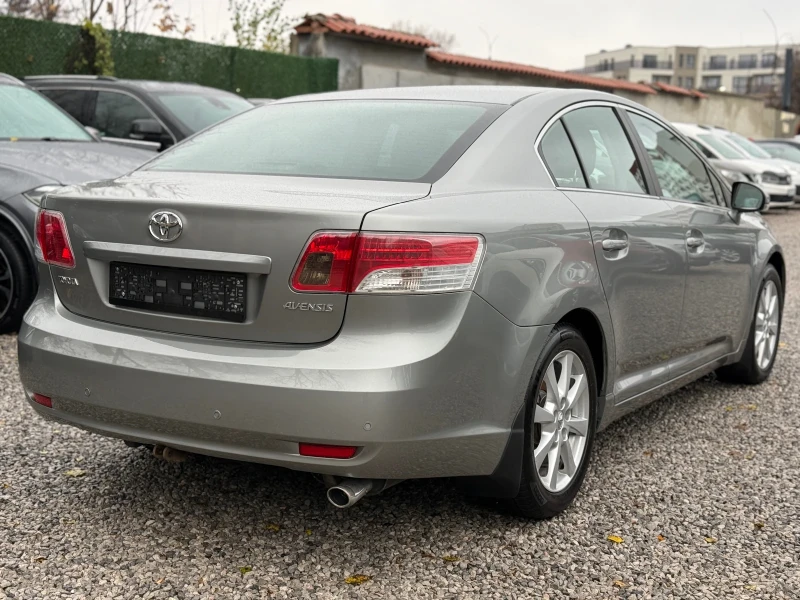 Toyota Avensis 1.8VVT-i/147hp/Седан/, снимка 7 - Автомобили и джипове - 52585426