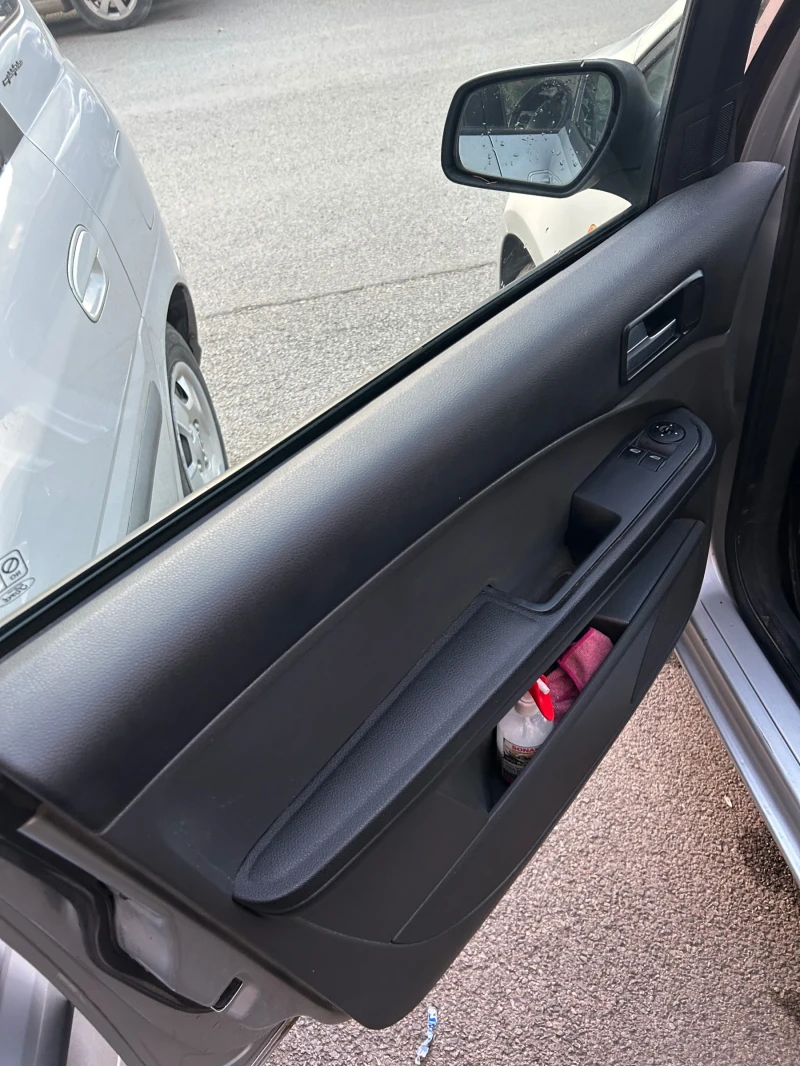 Ford C-max 1.6, снимка 12 - Автомобили и джипове - 52792355