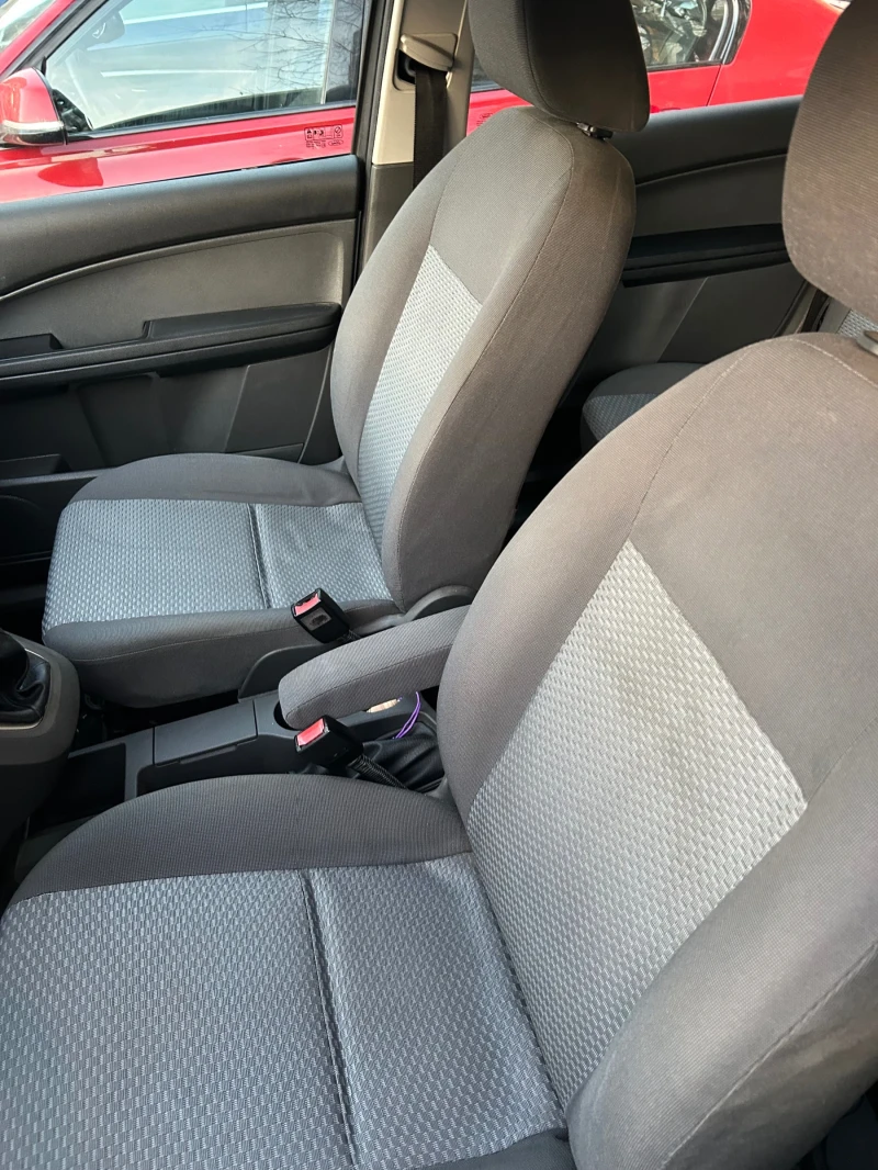 Ford C-max 1.6, снимка 8 - Автомобили и джипове - 52792355