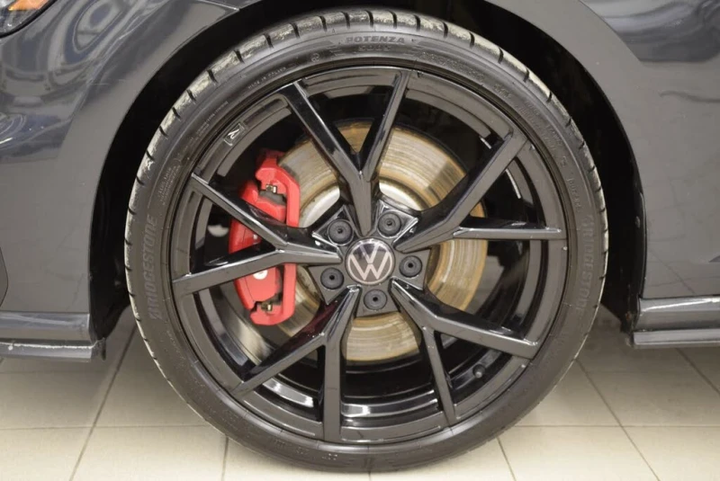 VW Golf GTI 2.0T Rabbit Edition* АвтоКредит* (Цена до БГ) , снимка 11 - Автомобили и джипове - 53448281
