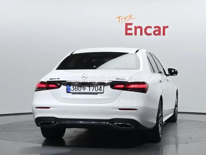 Mercedes-Benz E 220 D 4Matic Amg Line, снимка 4 - Автомобили и джипове - 55690018