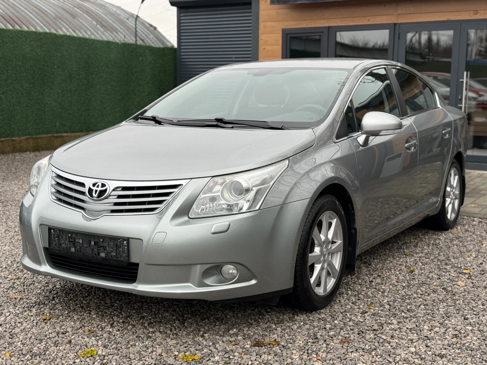 Toyota Avensis 1.8VVT-i/147hp/Седан/, снимка 1