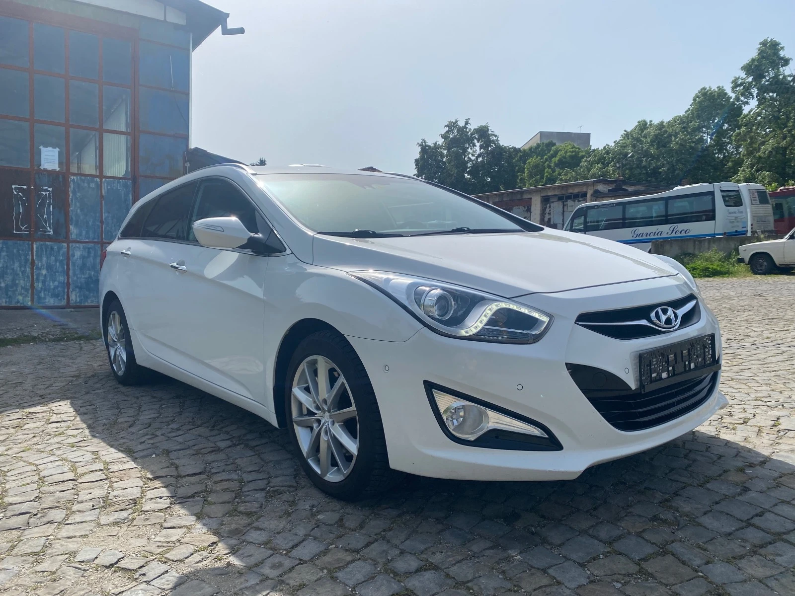 Hyundai I40 2.0 Швейцария - изображение 2