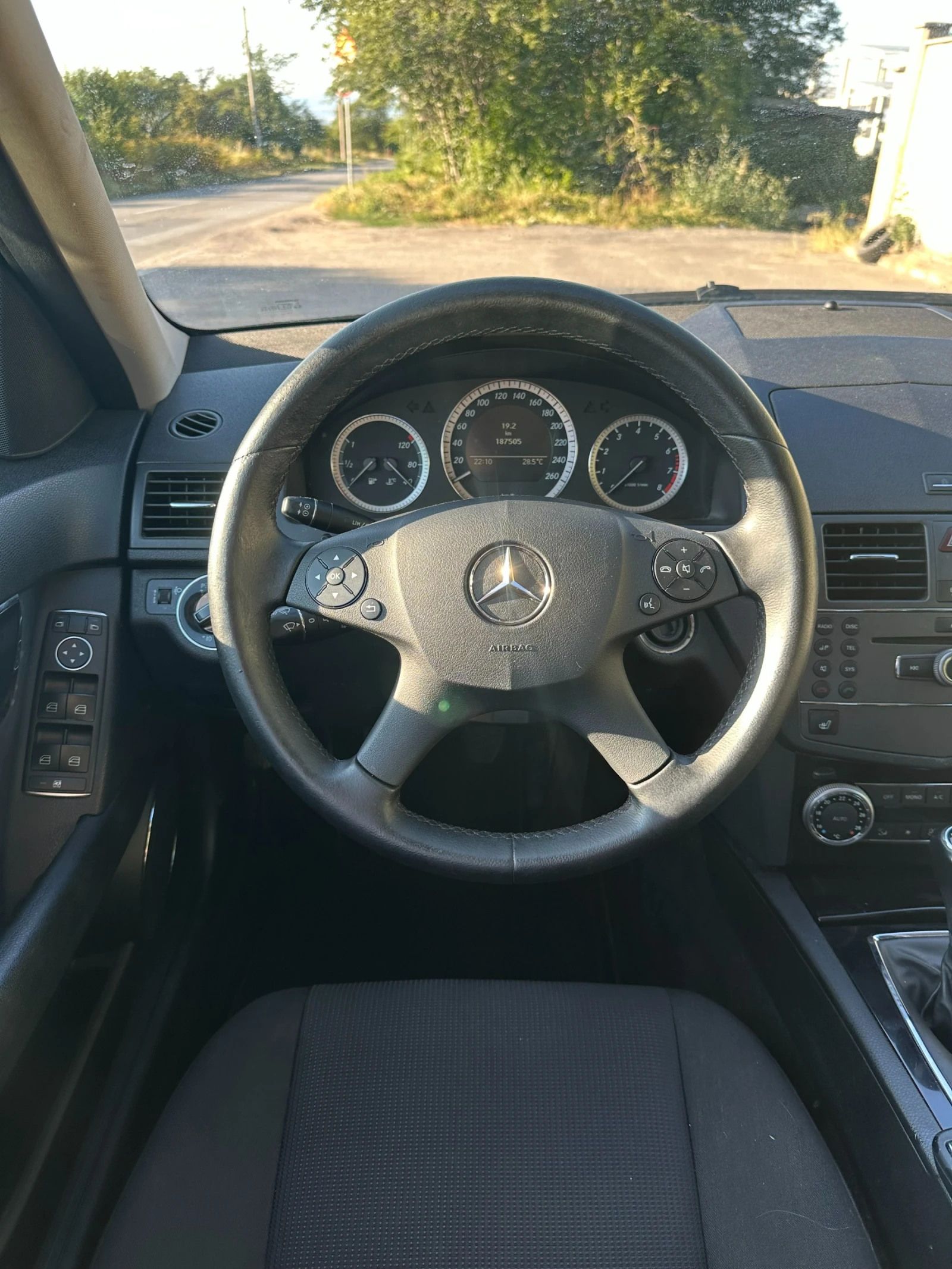 Mercedes-Benz C 180 Kompressor - изображение 9