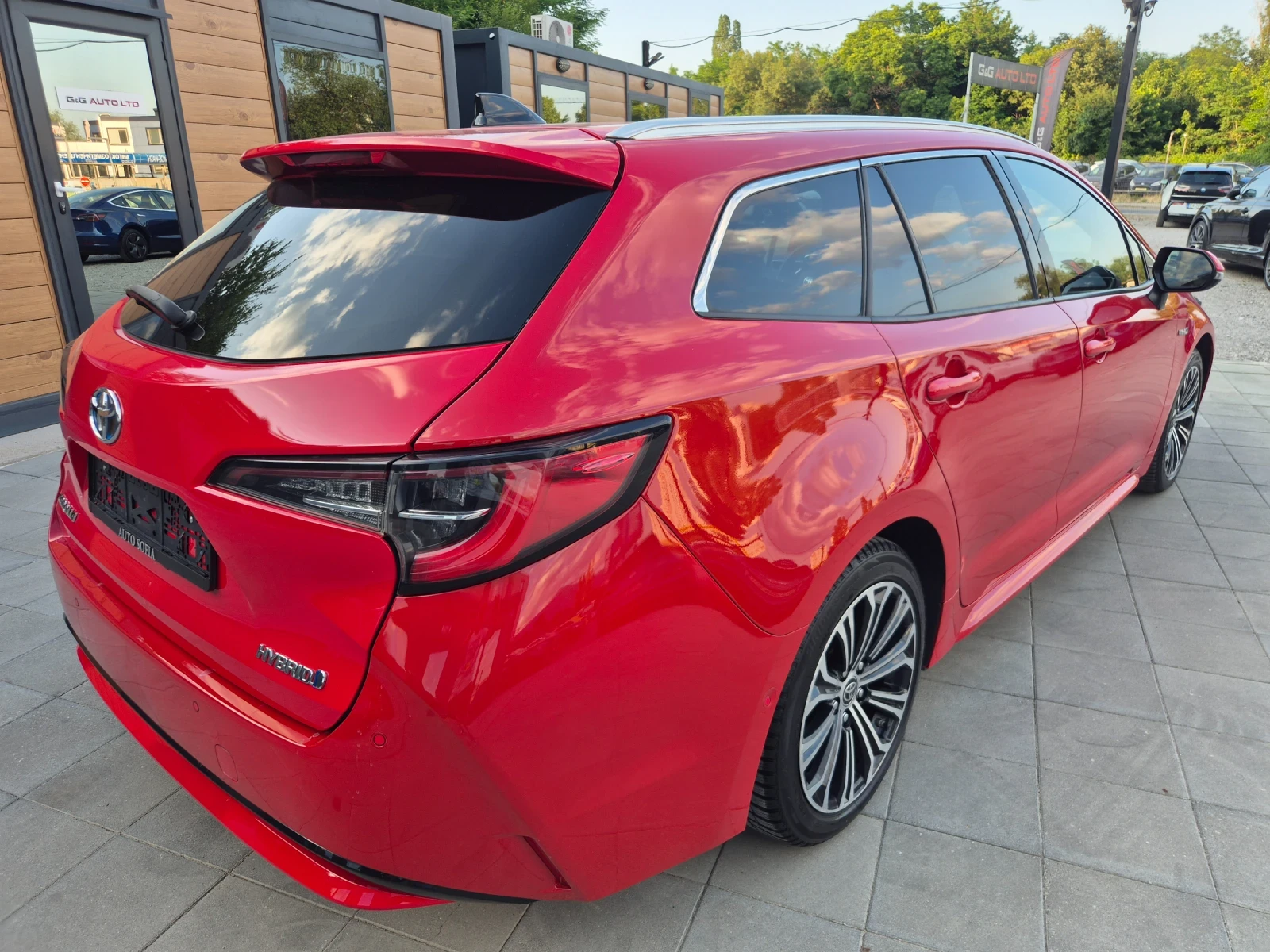 Toyota Corolla Touring sports Executive  - изображение 4