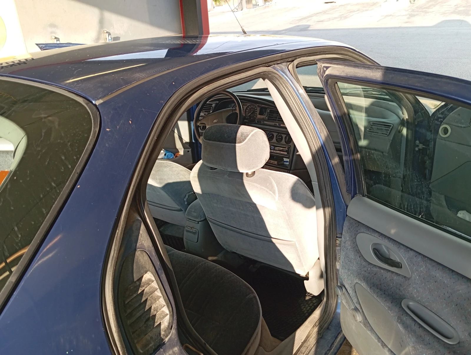 Ford Mondeo  - изображение 7