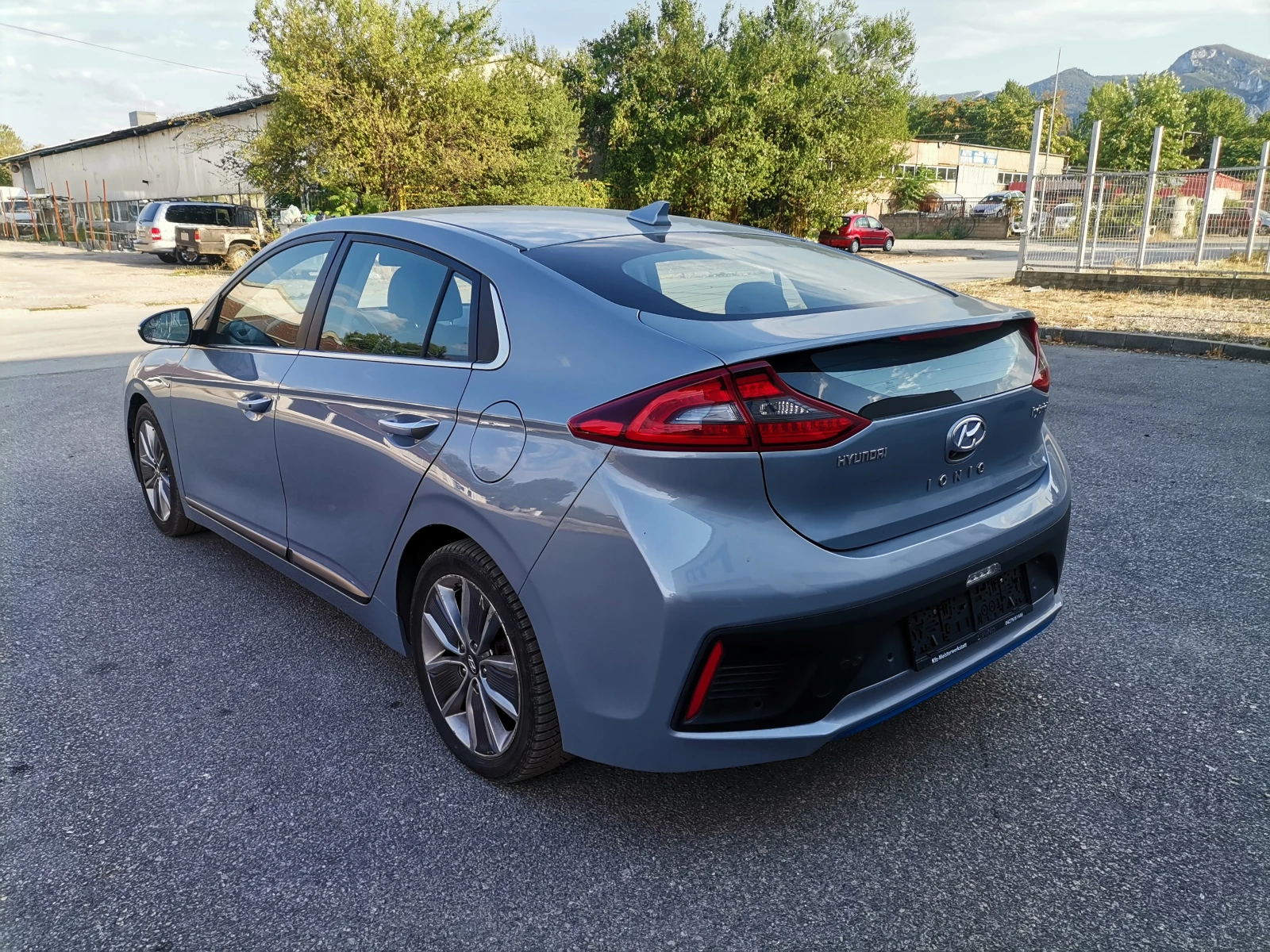 Hyundai Ioniq FULL.KEYLESS.KAMERA.PODGREV - изображение 3