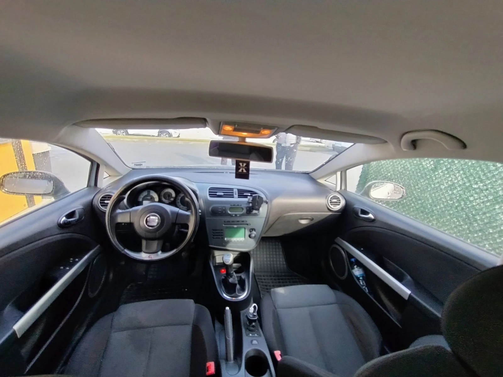 Seat Leon 2.0 170 FR - изображение 7