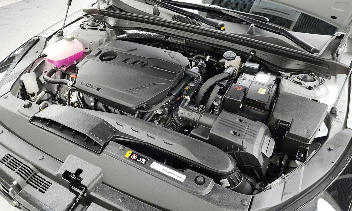 Kia K5 2.0 LPG Trendy * НАЙ-ДОБРА ЦЕНА В БЪЛГАРИЯ*  - изображение 6