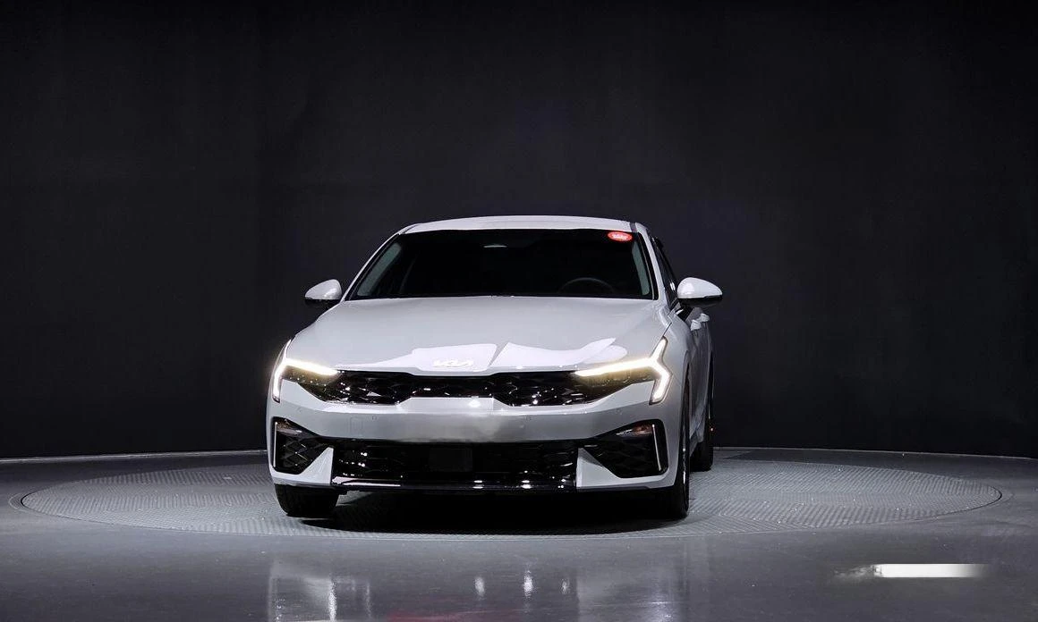 Kia K5 2.0 LPG Trendy * НАЙ-ДОБРА ЦЕНА В БЪЛГАРИЯ*  - изображение 3