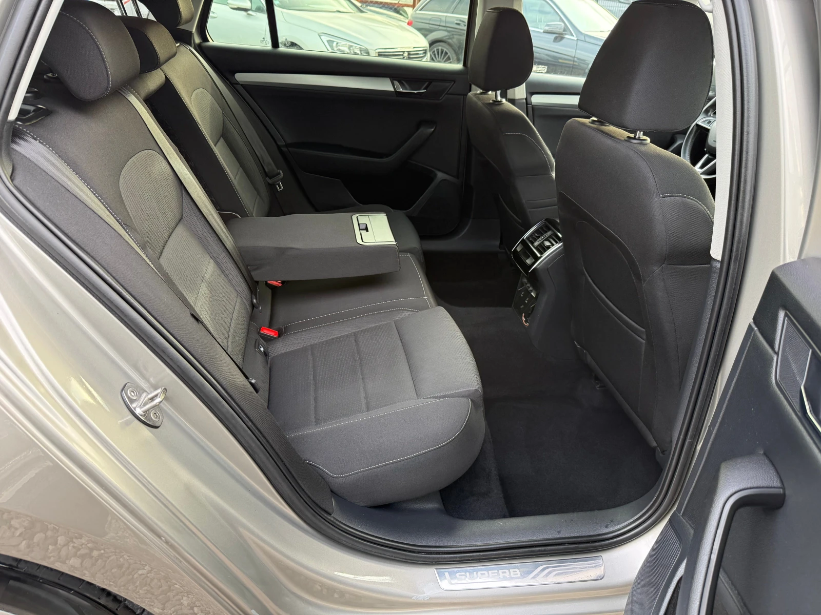 Skoda Superb 2.0 tdi | Mobile.bg � ����������� 13