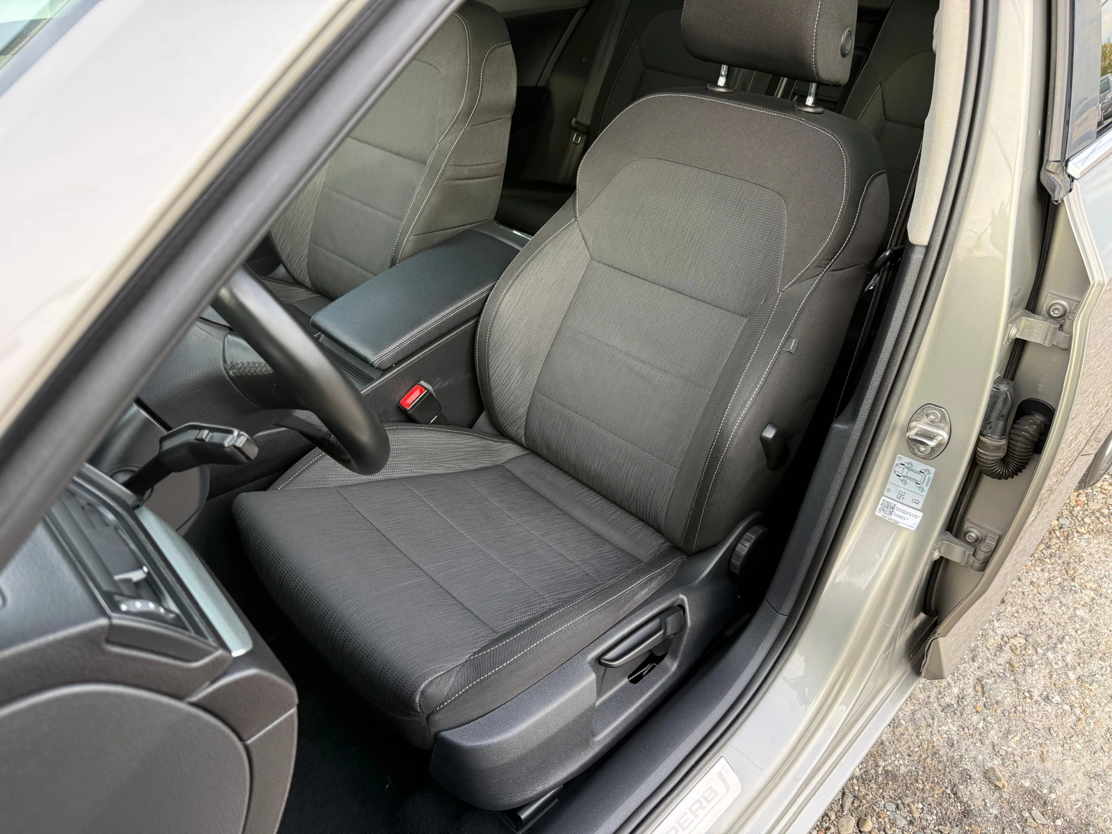 Skoda Superb 2.0 tdi - изображение 8