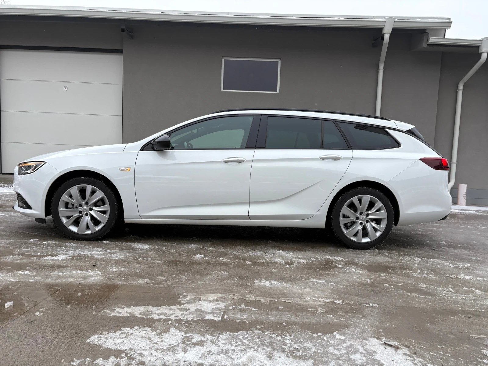 Opel Insignia Exclusive 2.0 diesel 170hp Automatic Full Extras - изображение 3