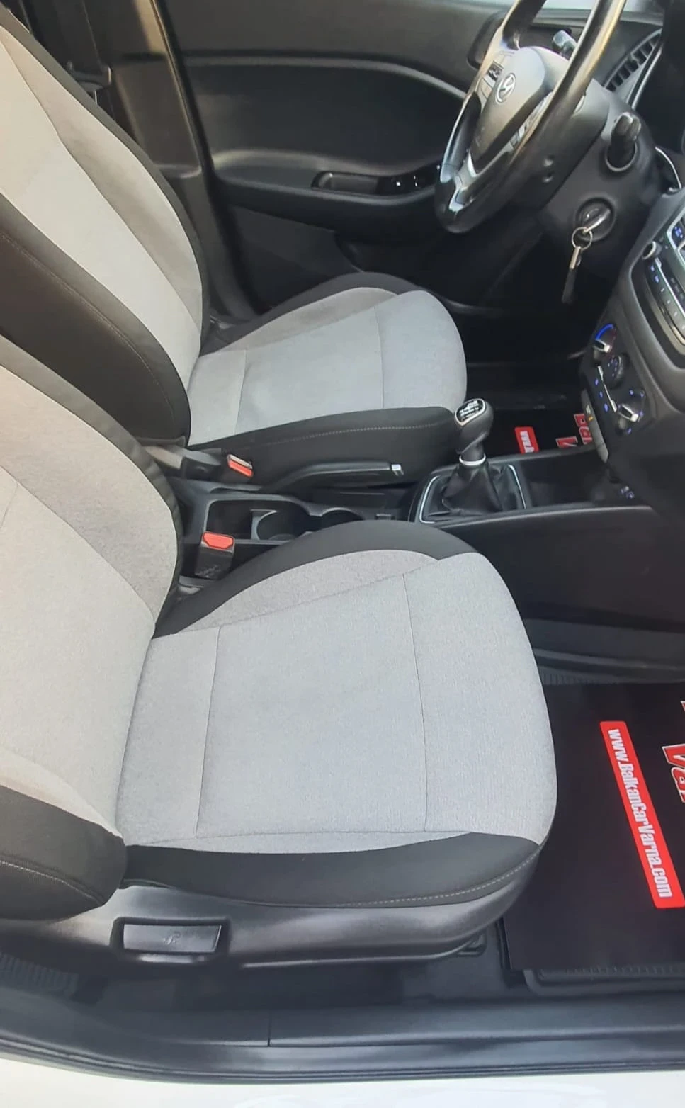 Hyundai I20 1.4 CRDI STYLE Face-lift, снимка 13 - Автомобили и джипове - 53877534