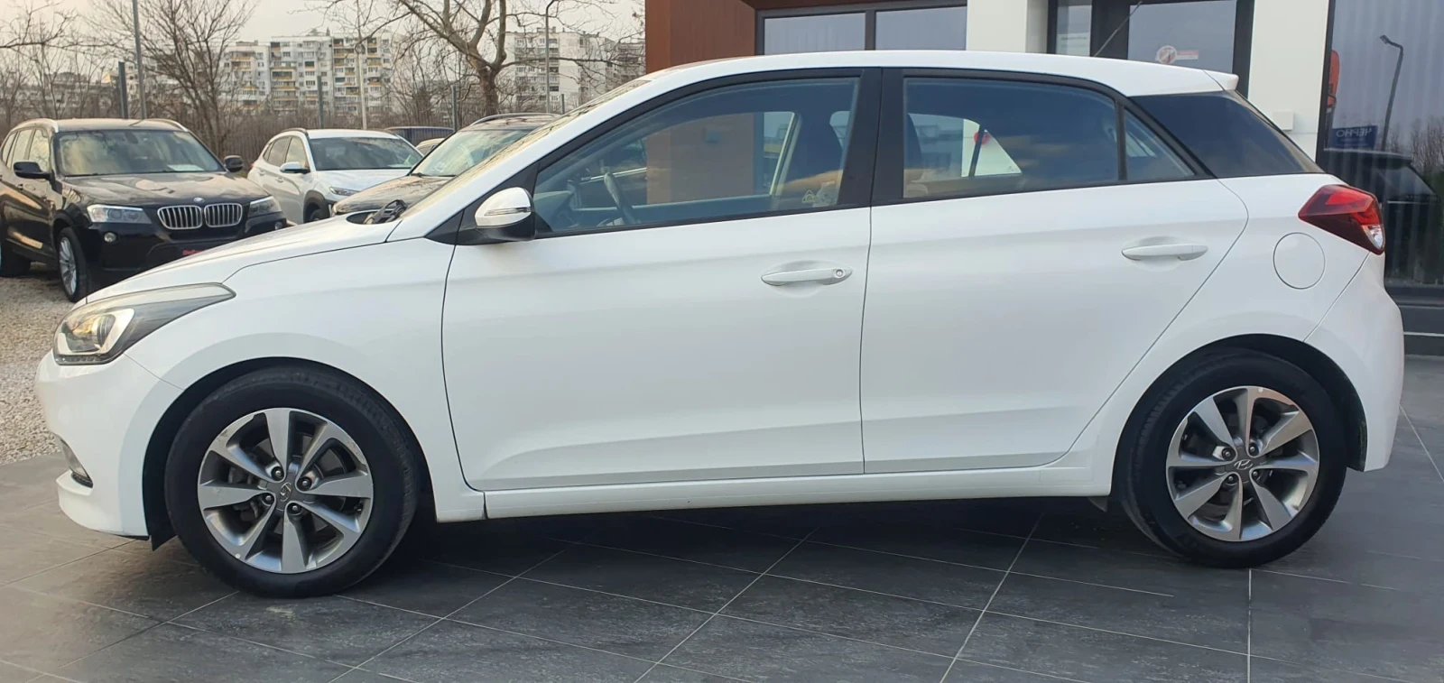 Hyundai I20 1.4 CRDI STYLE Face-lift, снимка 3 - Автомобили и джипове - 53877534