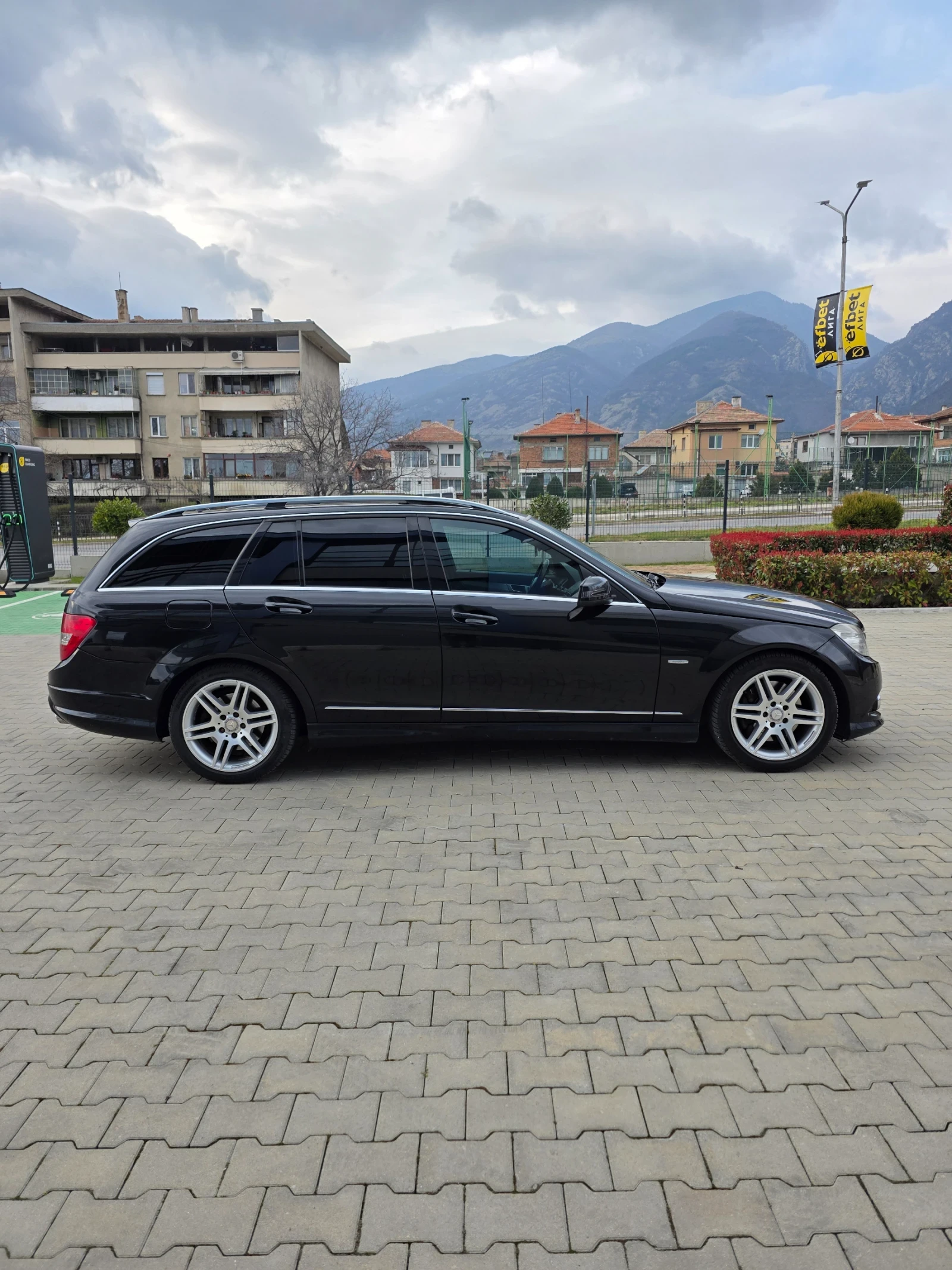 Mercedes-Benz C 320 CDI, снимка 2 - Автомобили и джипове - 53964870