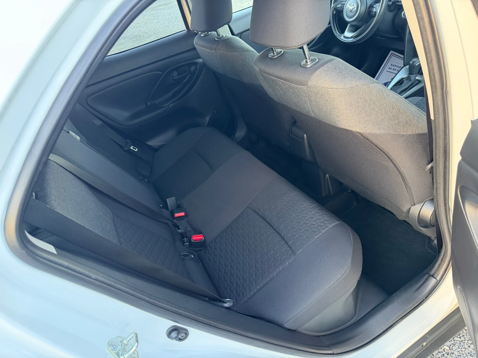 Toyota Yaris Cross HYBRID / ����6 / YOUTUBE / WAZE / ����6 / ������ | Mobile.bg � ����������� 13