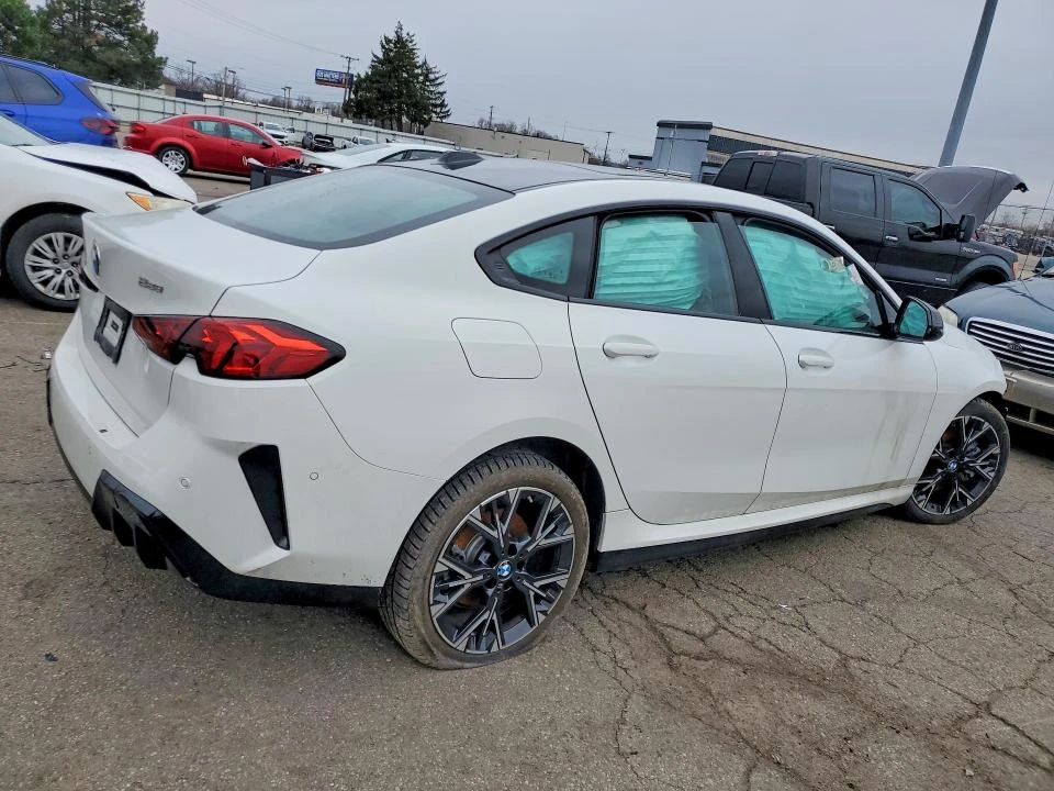 BMW 114 2.0L 4 ALL WHEEL DRIVE | Mobile.bg � ����������� 3