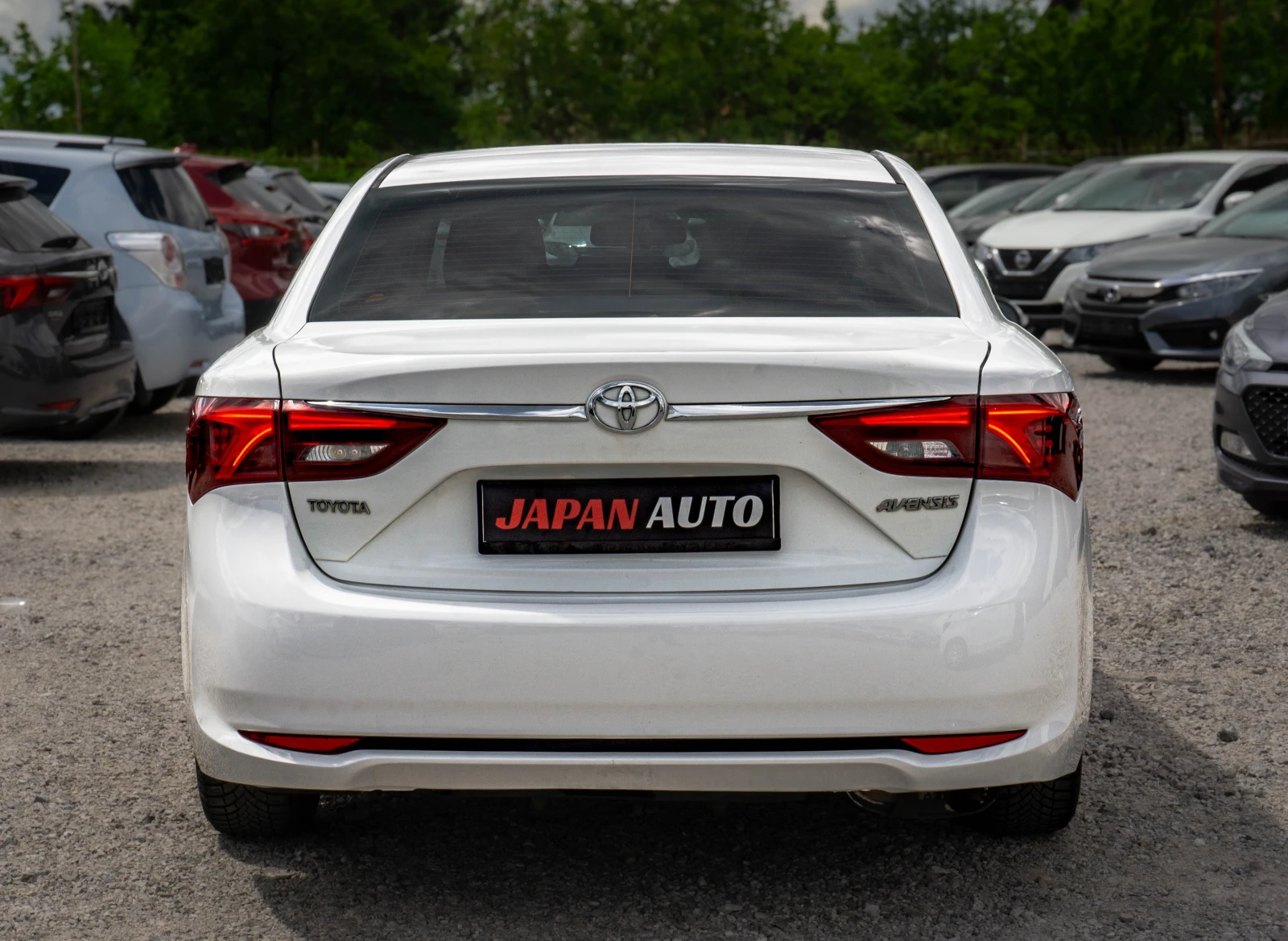 Toyota Avensis 1.6 бензин | ТОП!!! С ГАРАНЦИЯ!, снимка 5 - Автомобили и джипове - 54524416
