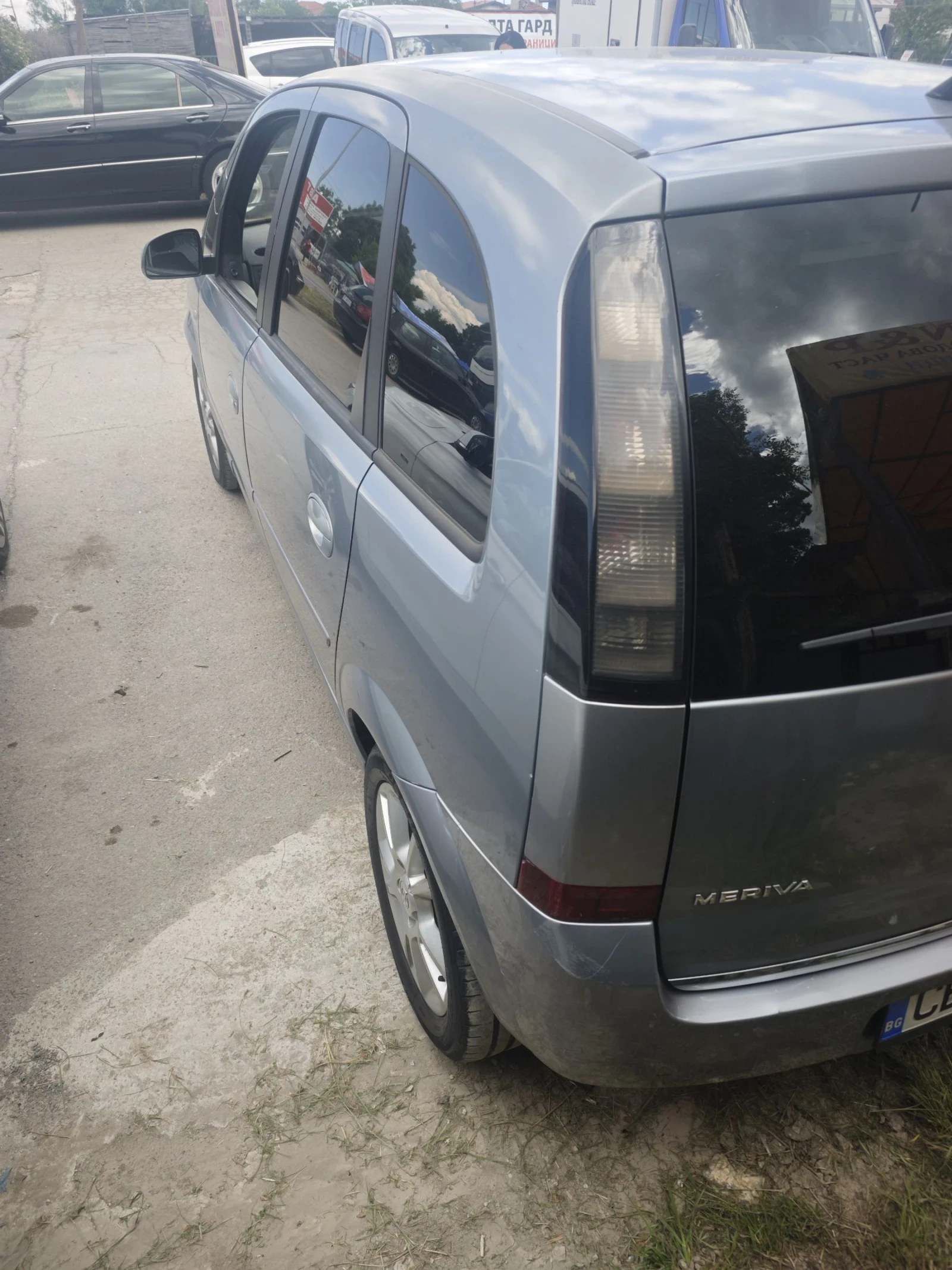 Opel Meriva 17D, снимка 3 - Автомобили и джипове - 54912738