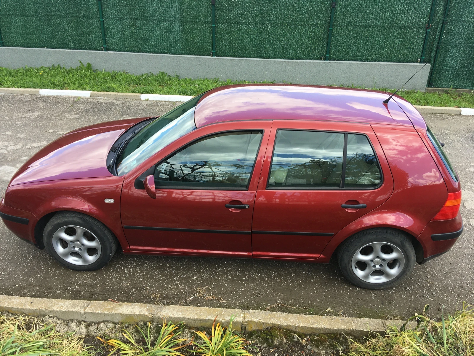 VW Golf 1.6 SR AUTOMATIC, снимка 8 - Автомобили и джипове - 55966153