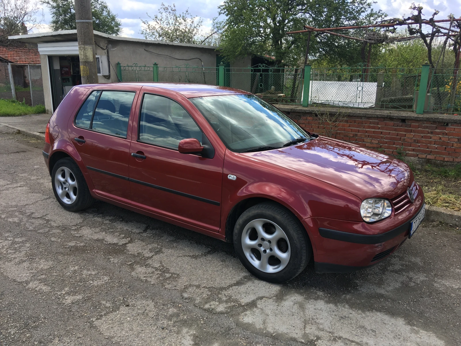 VW Golf 1.6 SR AUTOMATIC