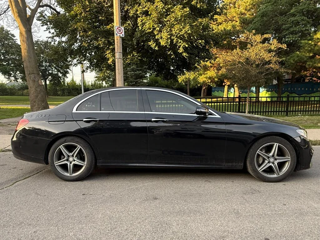 Mercedes-Benz E 300 2.0 4MATIC , снимка 2 - Автомобили и джипове - 56073786