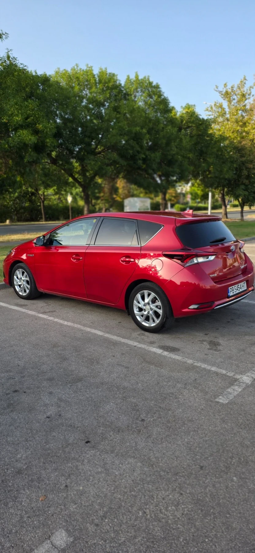 Toyota Auris, снимка 4 - Автомобили и джипове - 56250881