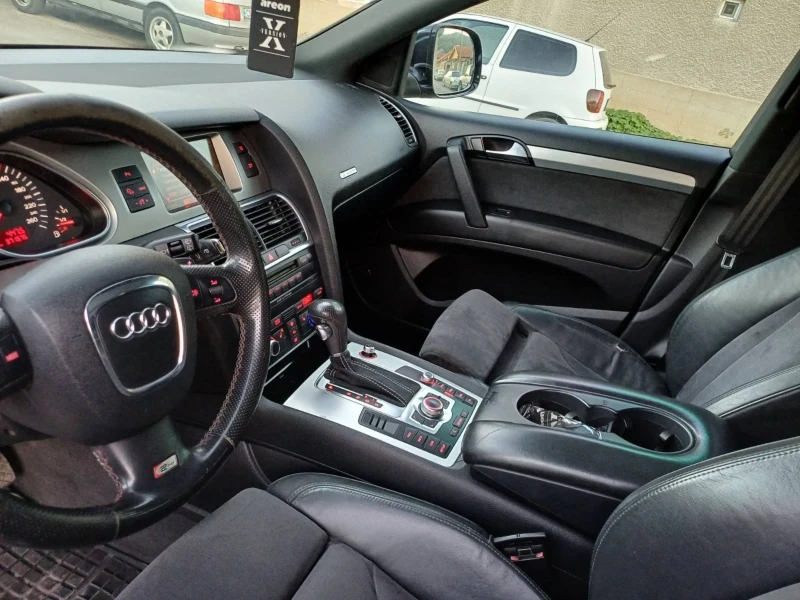 Audi Q7 3.0, снимка 6 - Автомобили и джипове - 47653991