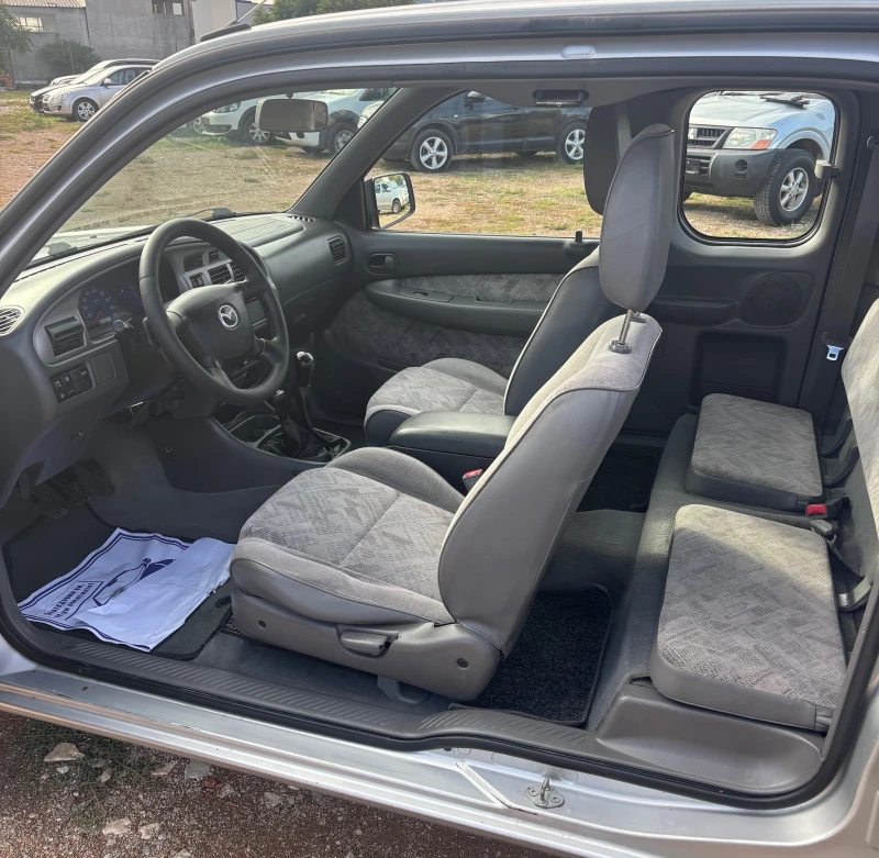 Mazda B2500 2.5 TDI, снимка 6 - Автомобили и джипове - 51915230