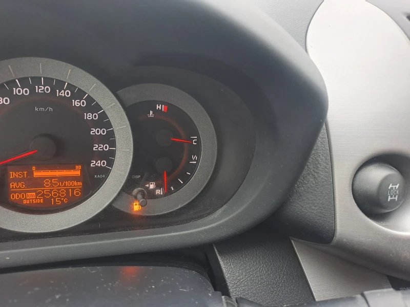 Toyota Rav4 2, 2D-4D, 136кс, 6ск., снимка 13 - Автомобили и джипове - 52350040