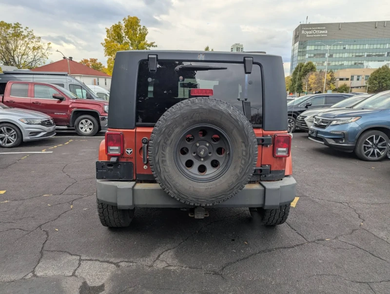 Jeep Wrangler X / 4х4 / КОЖЕН САЛОН / , снимка 6 - Автомобили и джипове - 52470152