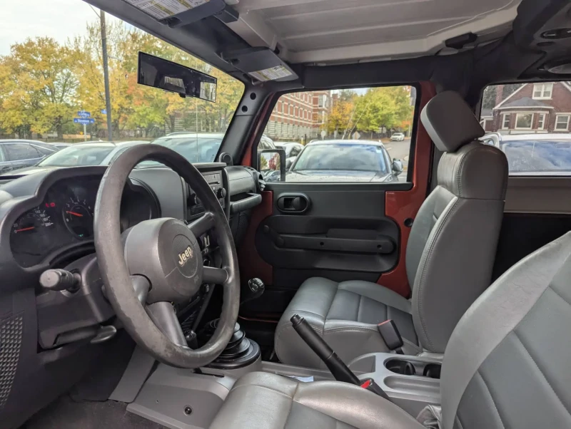 Jeep Wrangler X / 4х4 / КОЖЕН САЛОН / , снимка 9 - Автомобили и джипове - 52470152