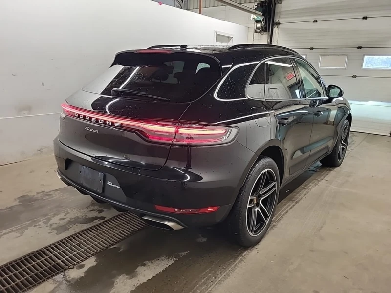Porsche Macan 2021 AWD * CARFAX * БЕЗ ПЪРВОНАЧАЛНА ВНОСКА, снимка 4 - Автомобили и джипове - 52879704